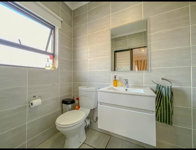 1 BEDROOM APARTMENT FOR SALE IN WATERFALL